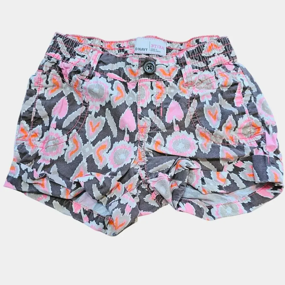 Old Navy Shorts Toddler Girls 3T Hearts Flowers Cuffed Short Brown Pink